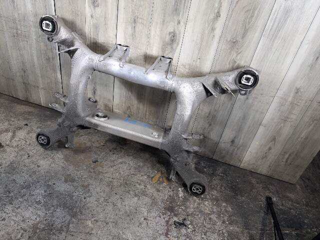 OEM BMW G11 G12 G16 G30 Rear Axle Support Suspension Subframe Crossmember