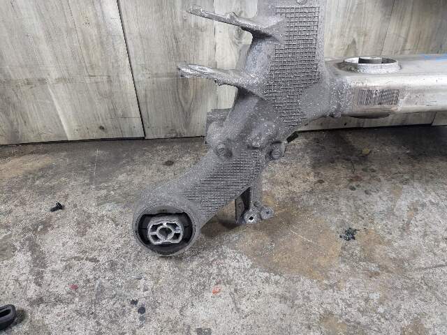 OEM BMW G11 G12 G16 G30 Rear Axle Support Suspension Subframe Crossmember