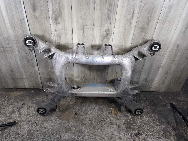 OEM BMW G11 G12 G16 G30 Rear Axle Support Suspension Subframe Crossmember