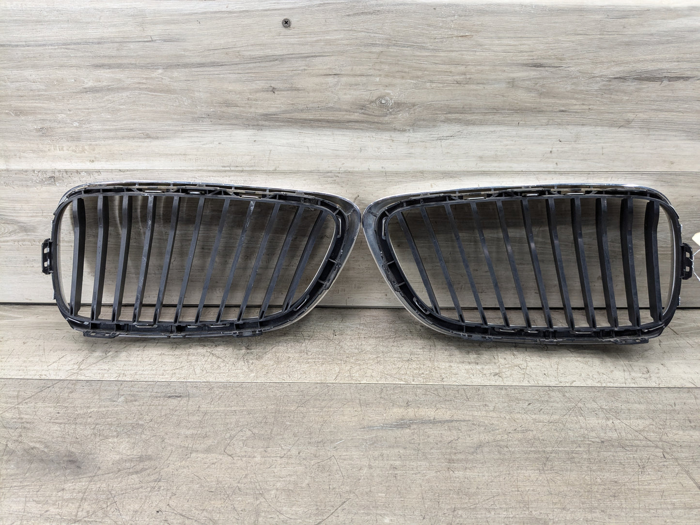 14-20 OEM BMW F22 F23 M325 M240 Front Left Right Upper Bumper Kidney Grills