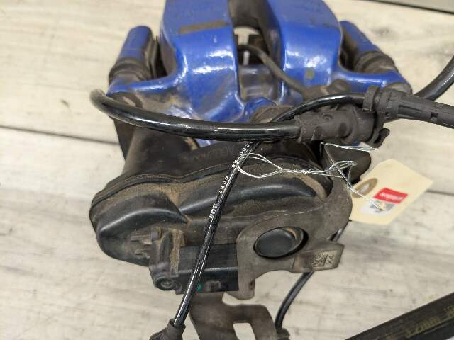 20-24 OEM BMW F97 F98 X3M X4M REAR Right Passenger Side Caliper Brembo Blue