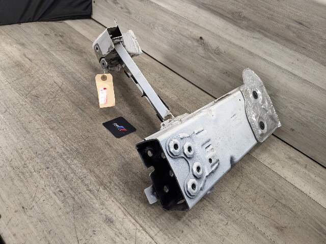 19-21 OEM BMW G20 330 M340 Front Right Passenger SIde Apron CUT Supporting Strut
