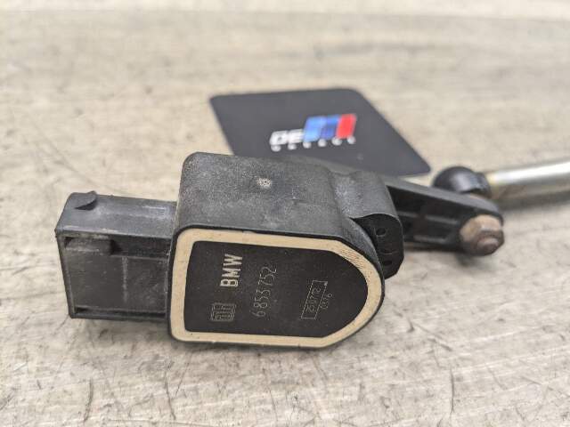 OEM BMW E82 E88 Front Right Passenger Side Height Level Sensor