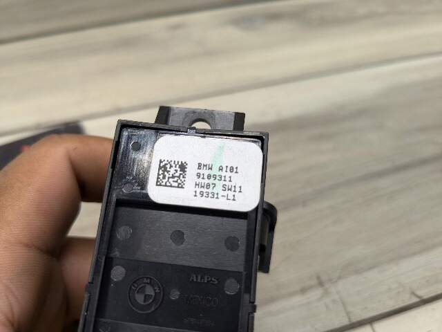 OEM BMW F90 M5 G30 G01 X3 G02 X4 F97 F98 Parking Brake Auto Hold Switch BLACK