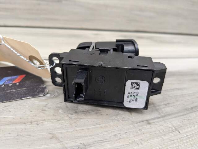 OEM BMW F90 M5 G30 G01 X3 G02 X4 F97 F98 Parking Brake Auto Hold Switch BLACK
