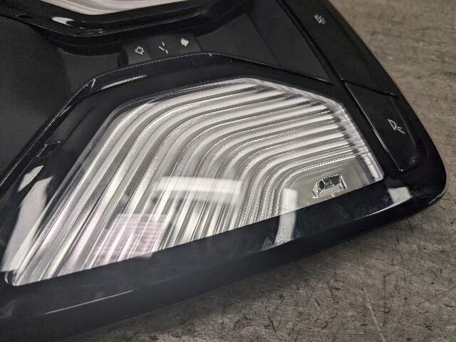OEM BMW G01 G02 G05 G20 G30 X3 X5 540 M550 Front Roof Console Dome Light Switch