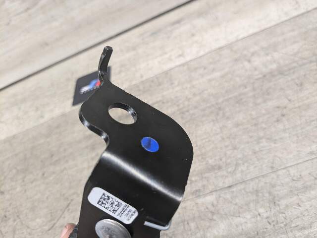 OEM BMW G01 G02 F97 F98 X3M X4M REAR Left Driver Side SeatBelt Seat Belt Buckle