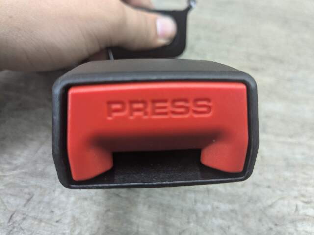 OEM BMW G01 G02 F97 F98 X3M X4M REAR Left Driver Side SeatBelt Seat Belt Buckle