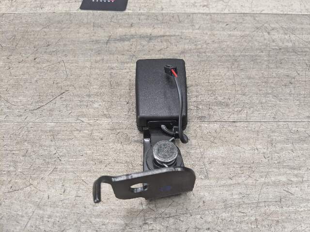 OEM BMW G01 G02 F97 F98 X3M X4M REAR Left Driver Side SeatBelt Seat Belt Buckle