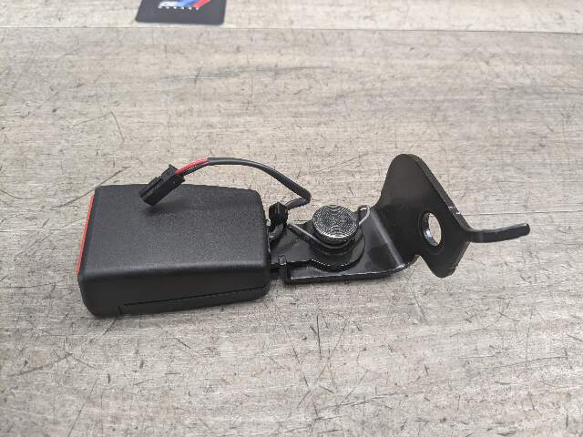 OEM BMW G01 G02 F97 F98 X3M X4M REAR Left Driver Side SeatBelt Seat Belt Buckle