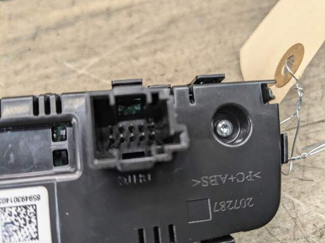 18-24 OEM BMW G01 G02 F97 F98 X3 X4 AC Rear Heater Climate Control Switch Panel