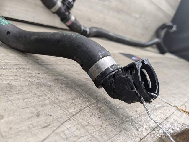 19-24 OEM BMW G01 G02 X3 X4 AC Heater Coolant Water Outlet Hose Tube Pipe
