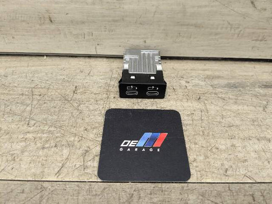 OEM BMW G01 G02 G11 G12 G20 G30 F97 USB Type C Charger Port Socket Connector