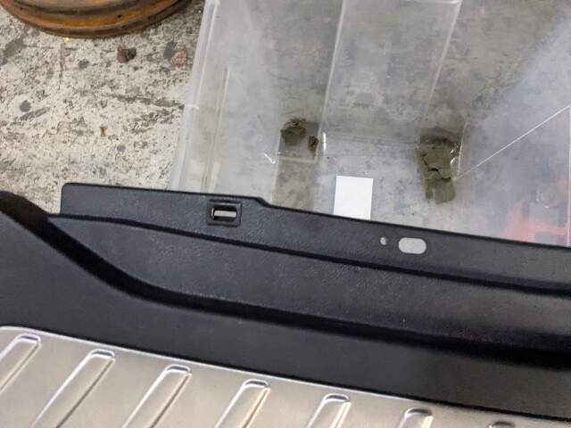 18-23 OEM BMW G01 F97 X3 X3M Trunk Scuff Plate Door Sill Latch Surround Trim