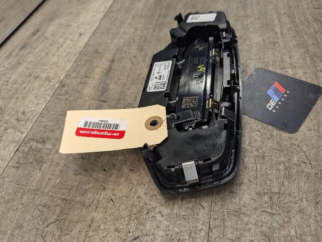 OEMM BMW F91 G14 G23 G29 G83 Z4 M4 M8 Interior Courtesy Roof Dome Light Module