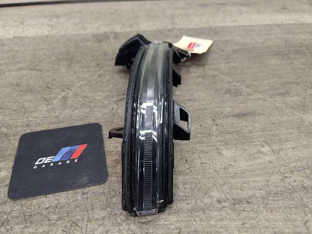 18-24 OEM BMW F39 G29 X2 Z4 Left Driver Side Mirror Turn Signal Light Indicator