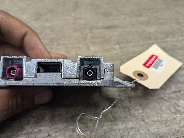 OEM BMW G01 G02 G05 G07 X3 X4 X5 X7 Z4 LTE Compensator GPS Control Module