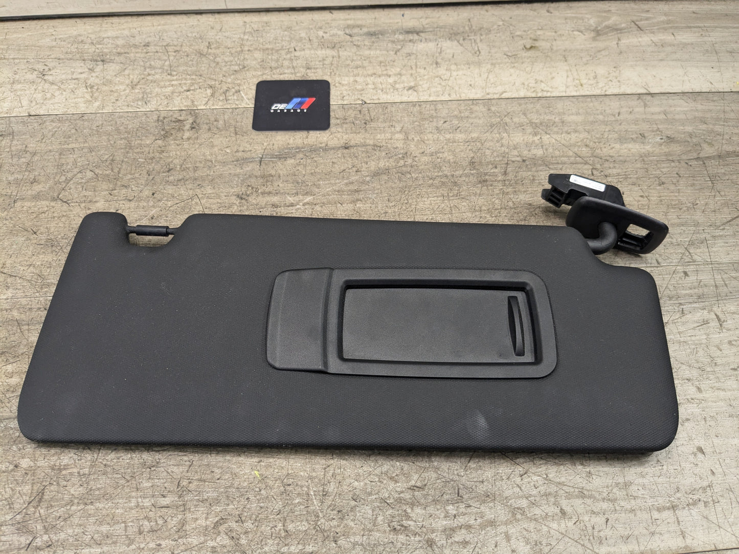 19-23 OEM BMW G20 330 M340 Interior Sun Visor Right Passenger Side Black