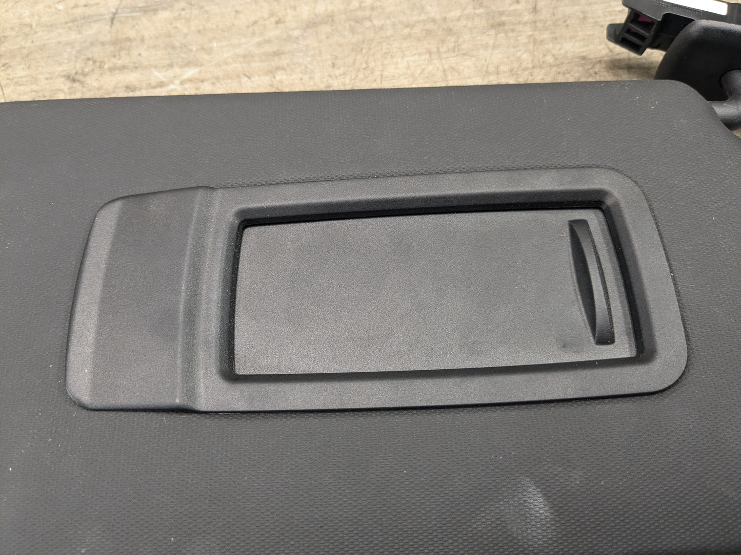 19-23 OEM BMW G20 330 M340 Interior Sun Visor Right Passenger Side Black