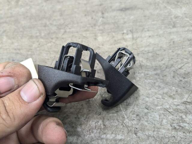 OEM BMW F15 F30 F32 F33 F36 G20 Left Right Interior Sun Shade Visor Clips SET
