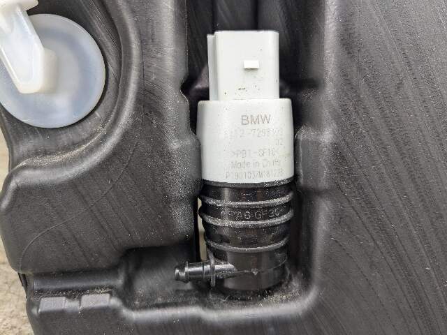 19-24 OEM BMW G29 Z4 Windshield Wipe Washer Bottle Tank Reservoir