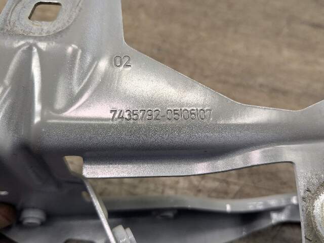 19-24 OEM BMW G29 Z4 Front Right Passenger Side Fender Holder Bracket SET