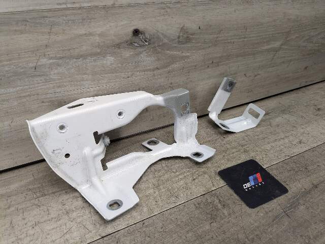19-24 OEM BMW G29 Z4 Front Right Passenger Side Fender Holder Bracket SET