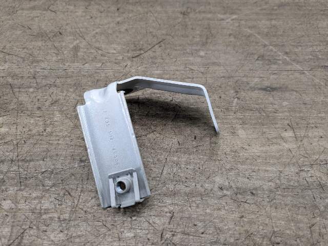 19-24 OEM BMW G29 Z4 Front Right Passenger Side Fender Holder Bracket SET