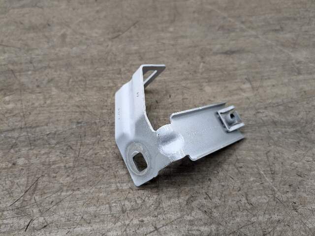 19-24 OEM BMW G29 Z4 Front Right Passenger Side Fender Holder Bracket SET