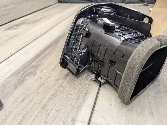 19-24 OEM BMW G29 Z4 Right Passenger Side Air AC Vent Dash Grille Trim
