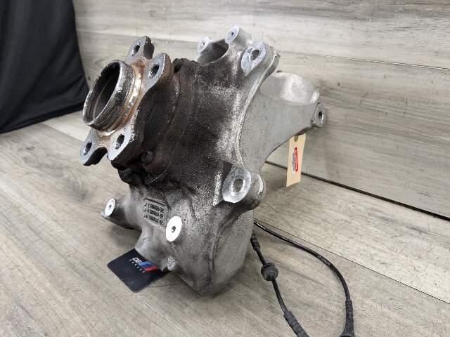 19-24 OEM BMW G29 Z4 30 M40 RWD FRONT Left Driver Hub Spindle Knuckle Bearing