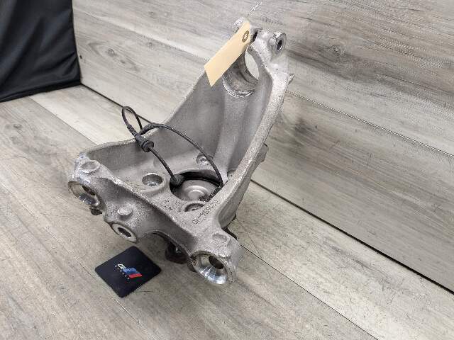 19-24 OEM BMW G29 Z4 30 M40 RWD FRONT Left Driver Hub Spindle Knuckle Bearing