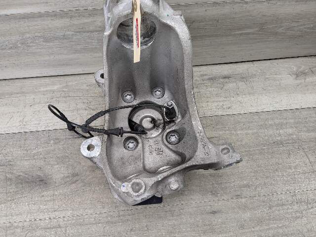 19-24 OEM BMW G29 Z4 30 M40 RWD FRONT Left Driver Hub Spindle Knuckle Bearing