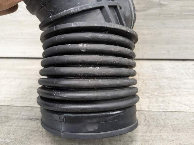 OEM BMW G29 Z4 Air Intake Muffler Hose