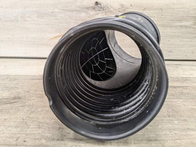 OEM BMW G29 Z4 Air Intake Muffler Hose