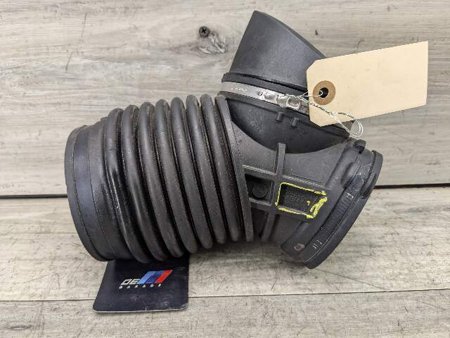 OEM BMW G29 Z4 Air Intake Muffler Hose