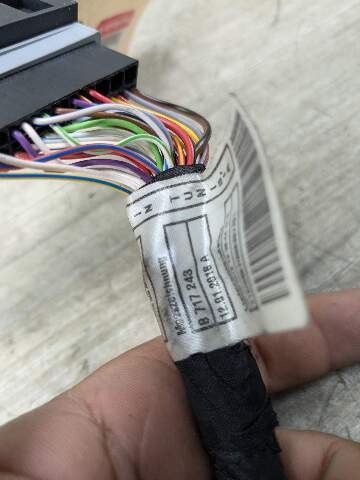 OEM BMW G29 Z4 Inner Keyless Entry Antenna Control Module Wire Harness