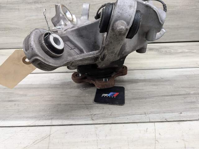 OEM BMW G29 Z4 REAR Right Passenger Side Hub Spindle Knuckle Bearing