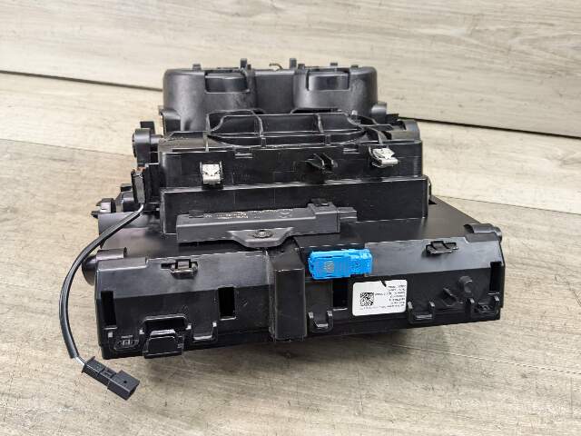 19-21 OEM BMW G20 330 M340 Center Console Cup Holder w/ Wireless Charging