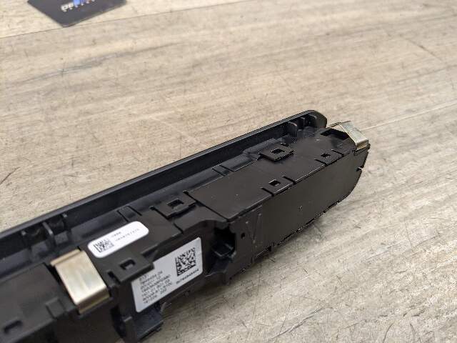 OEM BMW G20 G22 G23 G80 G82 G83 M3 M4 Control Panel Radio Media Buttons Control