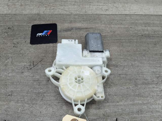 19-24 OEM BMW G20 330 340 Front Left Driver Side Door Window Regulator Motor