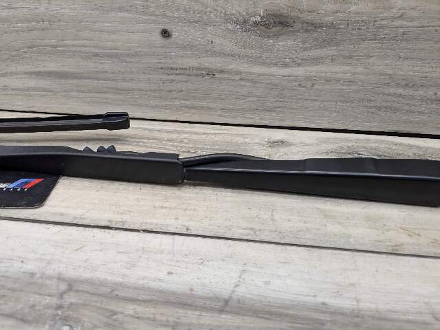 19-23 OEM BMW G20 330 M340 Windshield Right Passenger Side Wiper Arm w/ Blade
