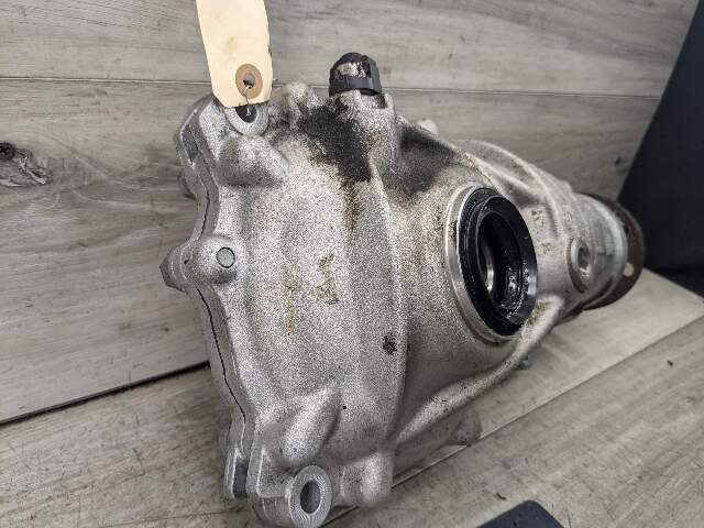 OEM BMW G11 G12 G20 G30 xDrive AWD Front Differential Axle Gearbox Carrier 2.81