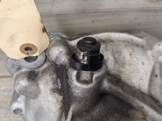 OEM BMW G11 G12 G20 G30 xDrive AWD Front Differential Axle Gearbox Carrier 2.81