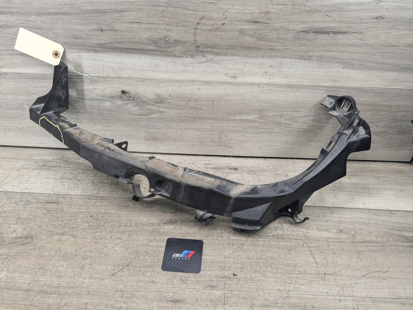 09-11 BMW E90 335 LCI Front Left Driver Headlight Arm Bracket Mount Plastic