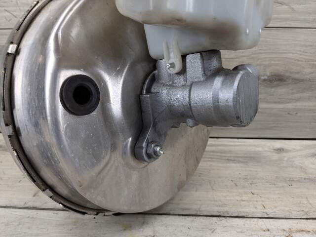 18-20 OEM BMW G30 M550 Power Brake Booster Master Cylinder Assembly w/ Reservoir