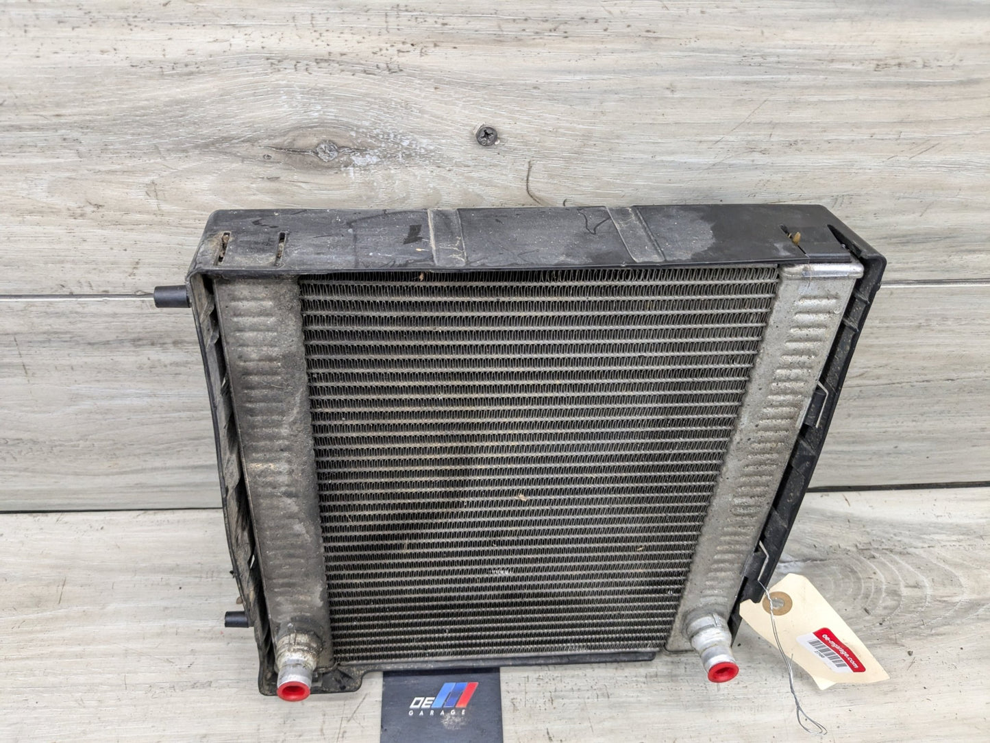 18-24 OEM BMW G12 G14 G16 G30 F90 F93 M5 M8 Second Auxiliary Coolant Radiator