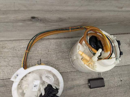 18-20 OEM BMW G30 M550iX Engine N63R Gas Tank Mount Fuel Pump w/ Sending Unit