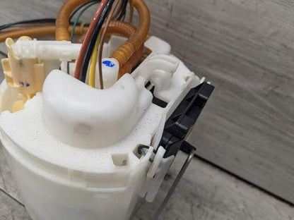 18-20 OEM BMW G30 M550iX Engine N63R Gas Tank Mount Fuel Pump w/ Sending Unit