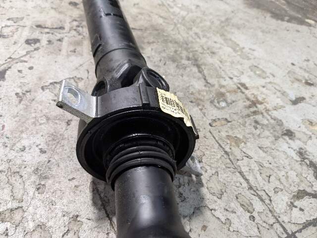 18-20 OEM BMW G30 M550 AWD Rear Drive Shaft Driveshaft Propeller